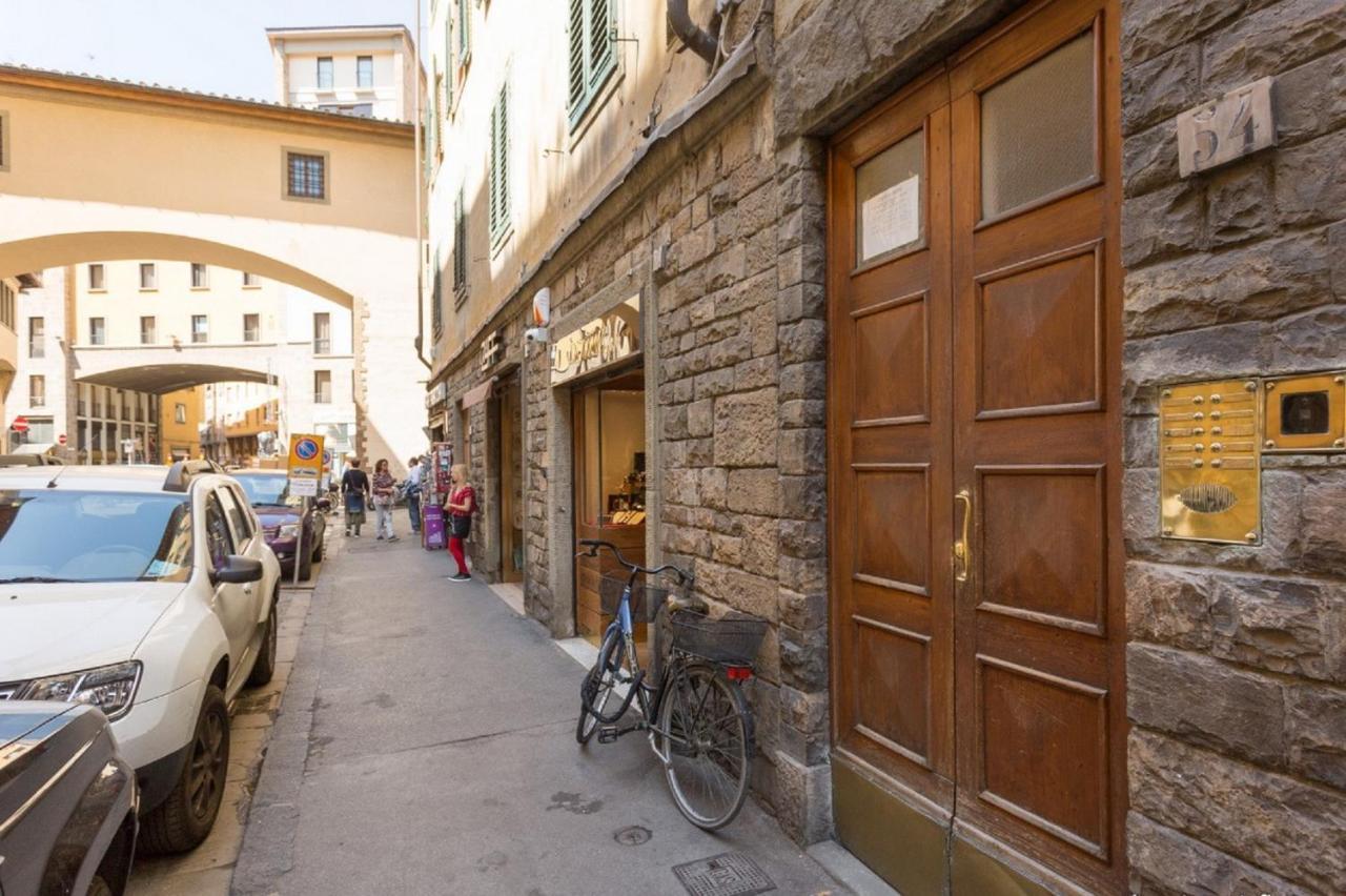 - Ponte Vecchio Balcony *